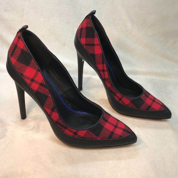EUC GX by Gwen Stefani Trio Pump in Red Plaid with Black Faux Leather Trim - Picture 2 of 6
